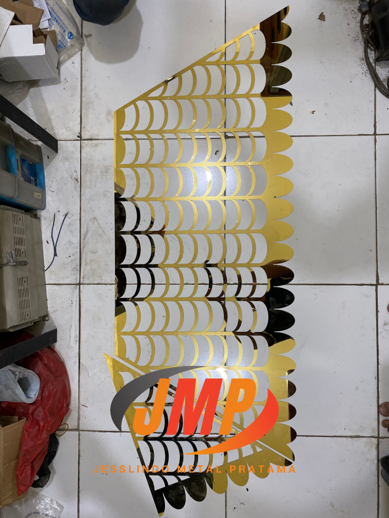Detail potongan ornamen panel laser cutting CNC custom dari Jesslindo Metal Pratama