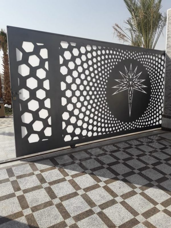 Pagar rumah laser cutting modern dan kuat dari Jesslindo Metal Pratama hadir dengan desain presisi dan tampilan elegan...